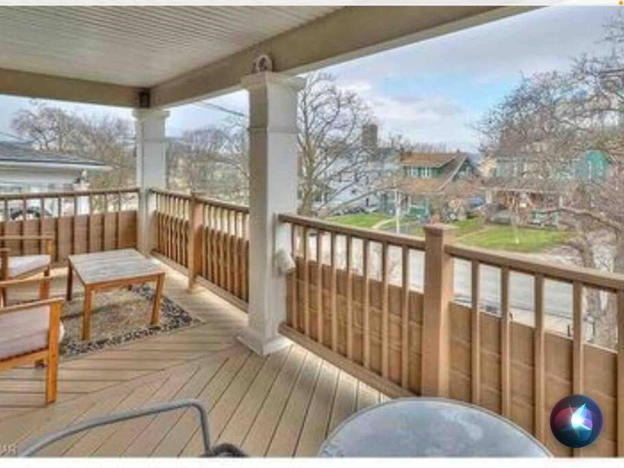Two Bedrooms Unit With Jacuzzi And Great View *